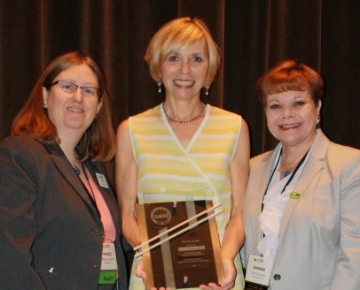 Genni Sasnett Service Award
